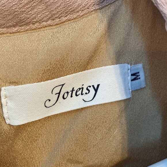 Foteisy Womens Size Medium Light Pink Tiered Dress Capped Flutter Sleeves Flowy - Picture 4 of 8